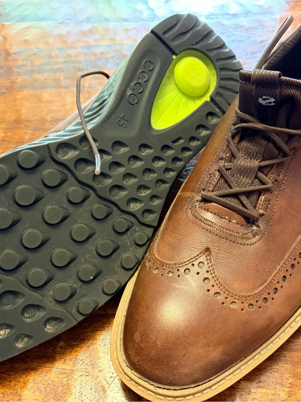 Ecco Men's Brown Leather Wingtip Derbys with Perforated Brogue